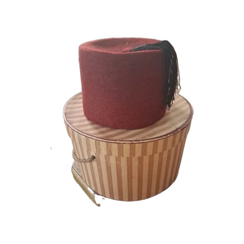 Fez hat vintage red lined - hat,